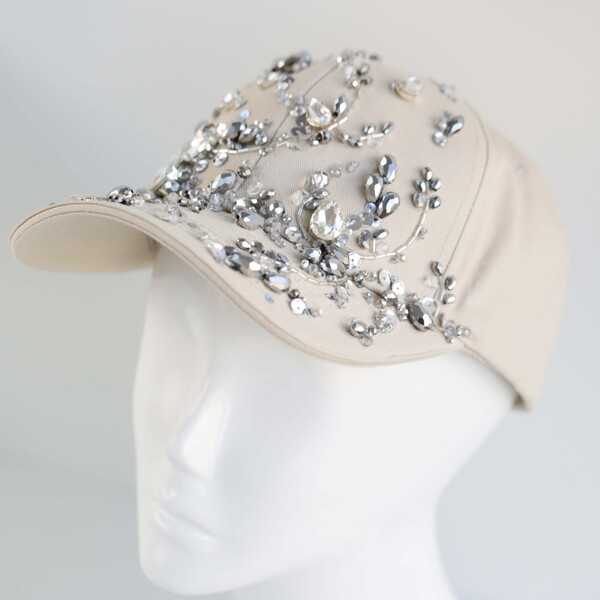 Кепка с вышивкой