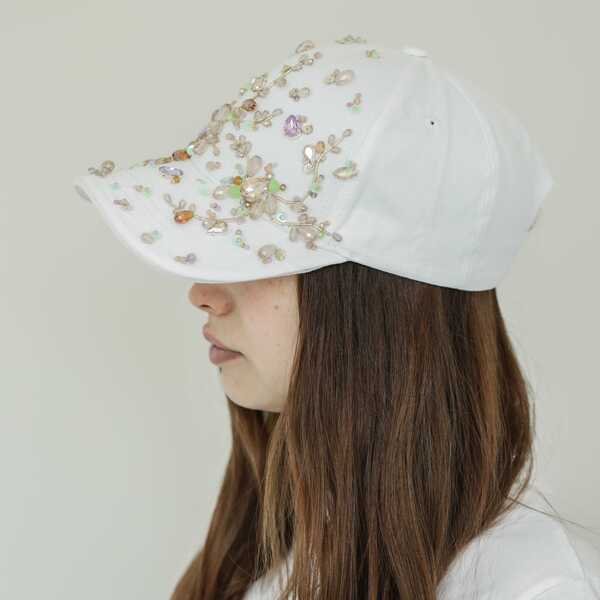 Кепка с вышивкой