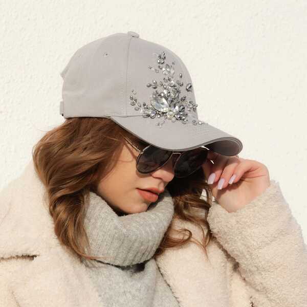 Кепка с вышивкой мини