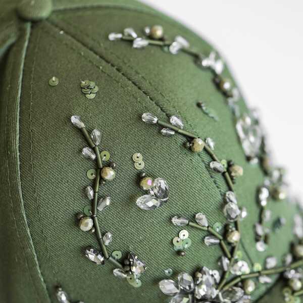 Кепка с вышивкой