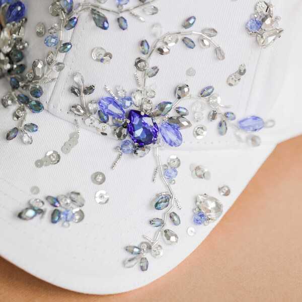 Кепка с вышивкой