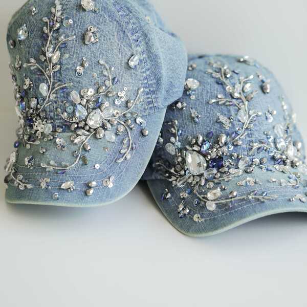 Кепка с вышивкой