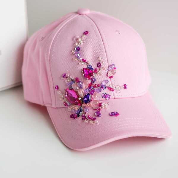 Кепка с вышивкой мини