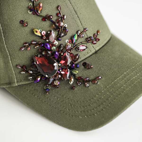 Кепка с вышивкой мини