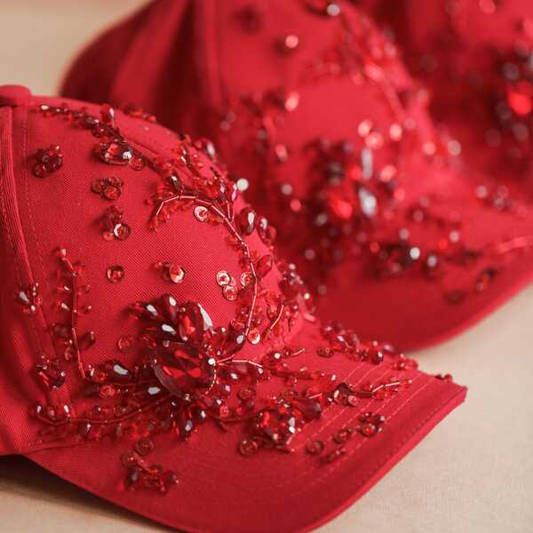 Кепка с вышивкой