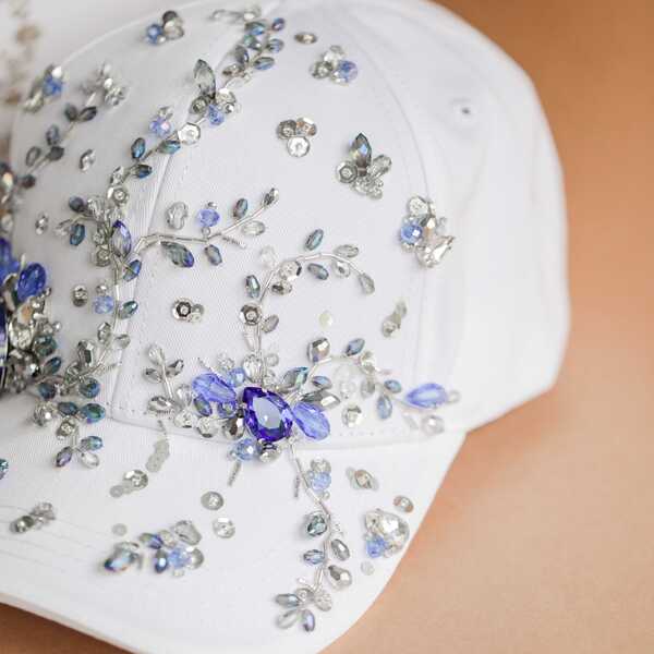 Кепка с вышивкой