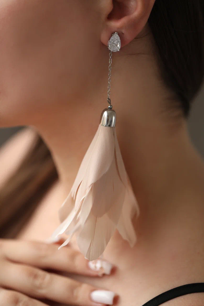 Лилит на цепочках