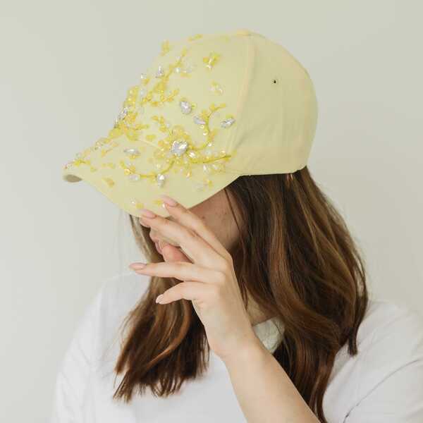 Кепка с вышивкой