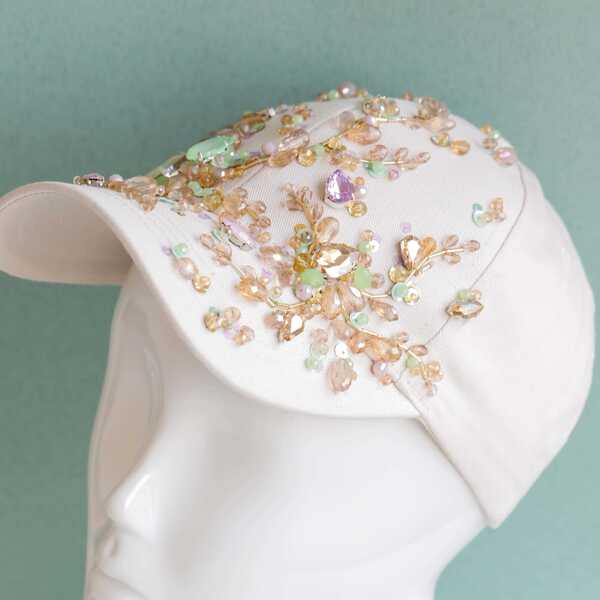 Кепка с вышивкой