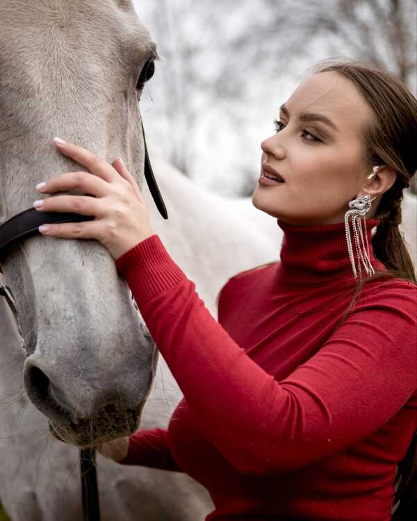 Каффы лошадка Злата