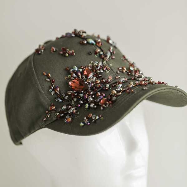 Кепка с вышивкой