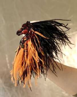 Лошадка Искра с гривой