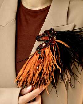 Лошадка Искра с гривой