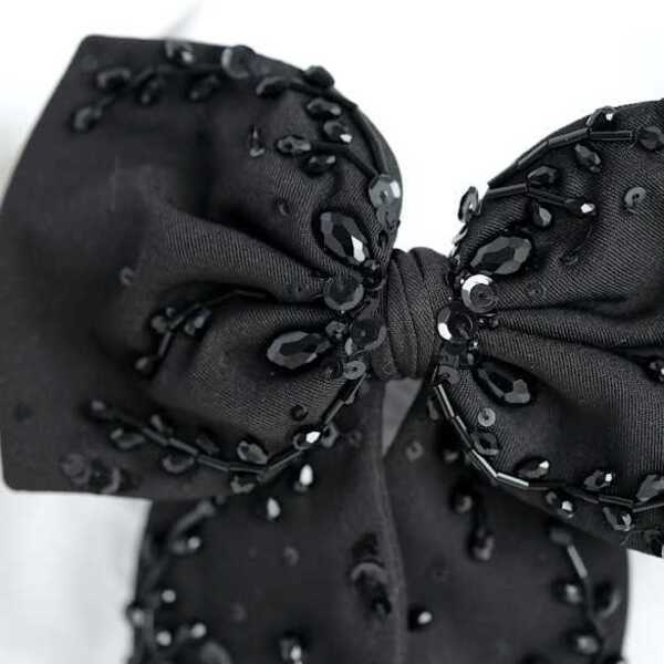 Бант "Мальва" черный с макси вышивкой