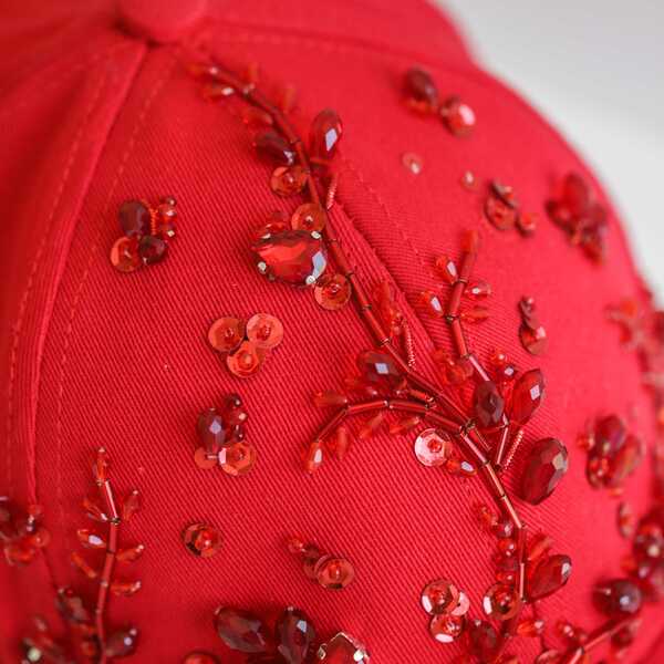 Кепка с вышивкой