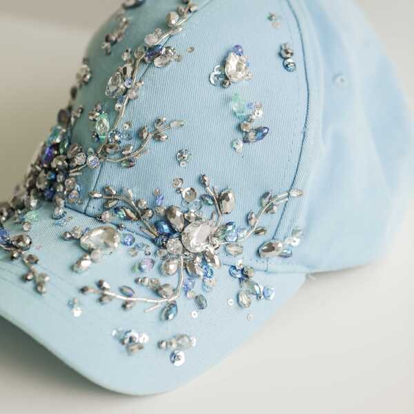 Кепка с вышивкой