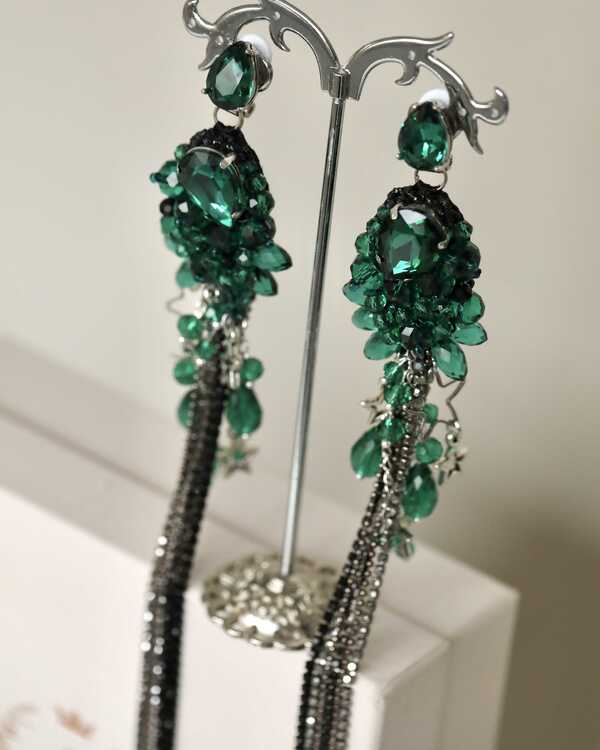 Шато блюз в изумрудном цвете