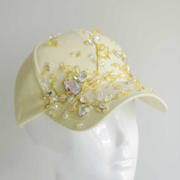 Кепка с вышивкой