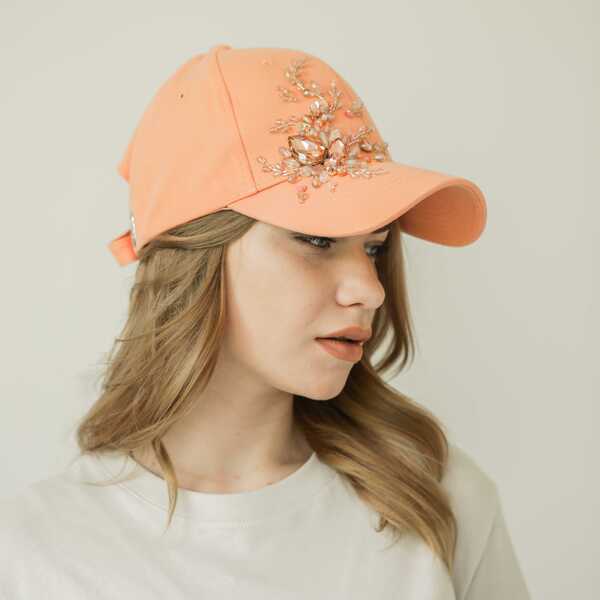 Кепка с вышивкой мини