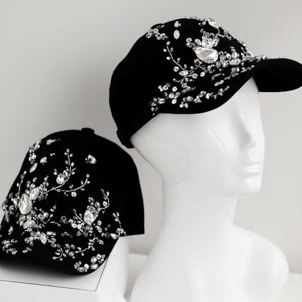 Кепка с вышивкой