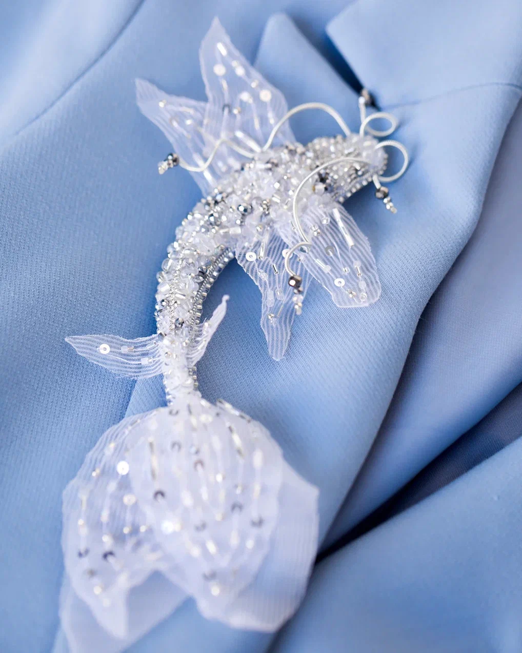 Сомик в белом цвете 