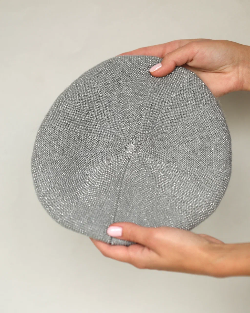 БЕРЕТ БЛЕСТЯЩИЙ СЕРЫЙ