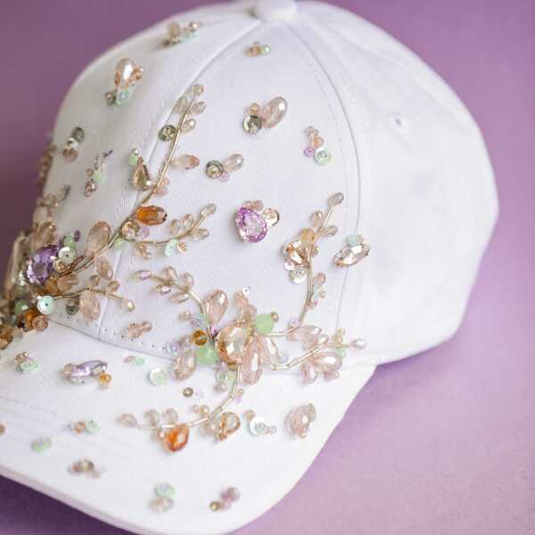 Кепка с вышивкой