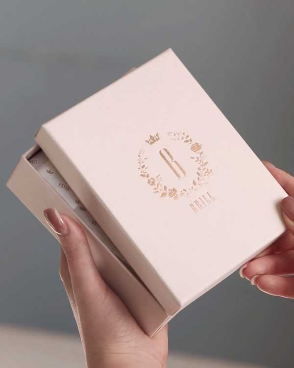 Коробка подарочная