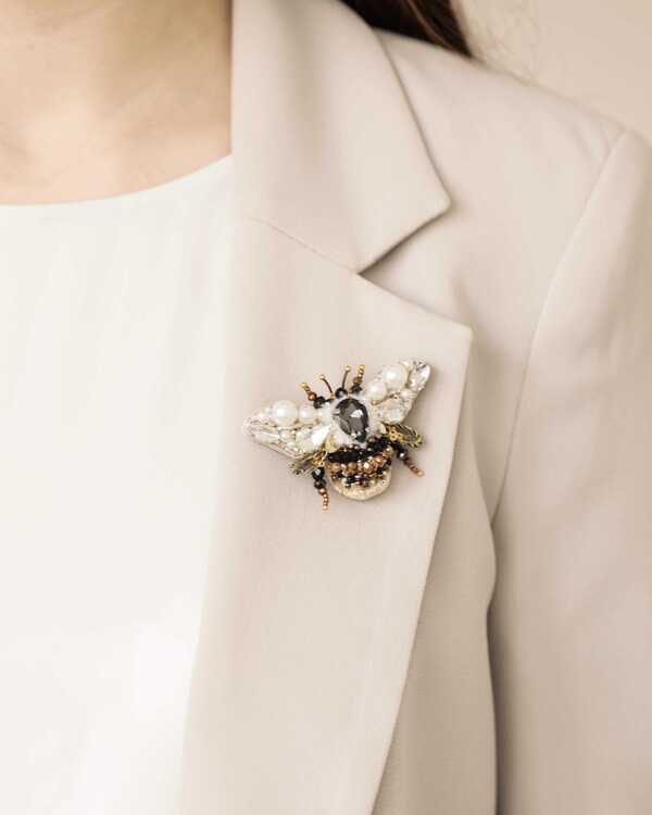 Шмель Честер