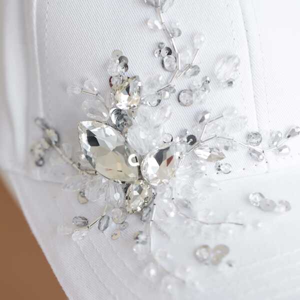 Кепка с вышивкой мини