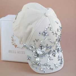 Кепка с вышивкой