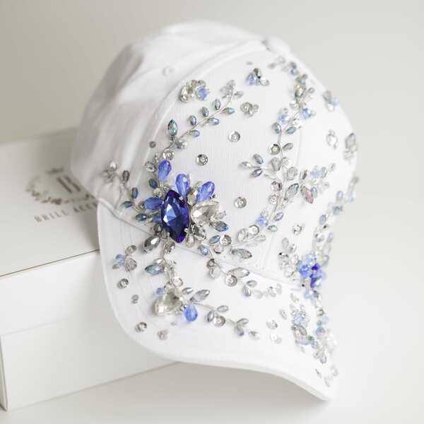 Кепка с вышивкой