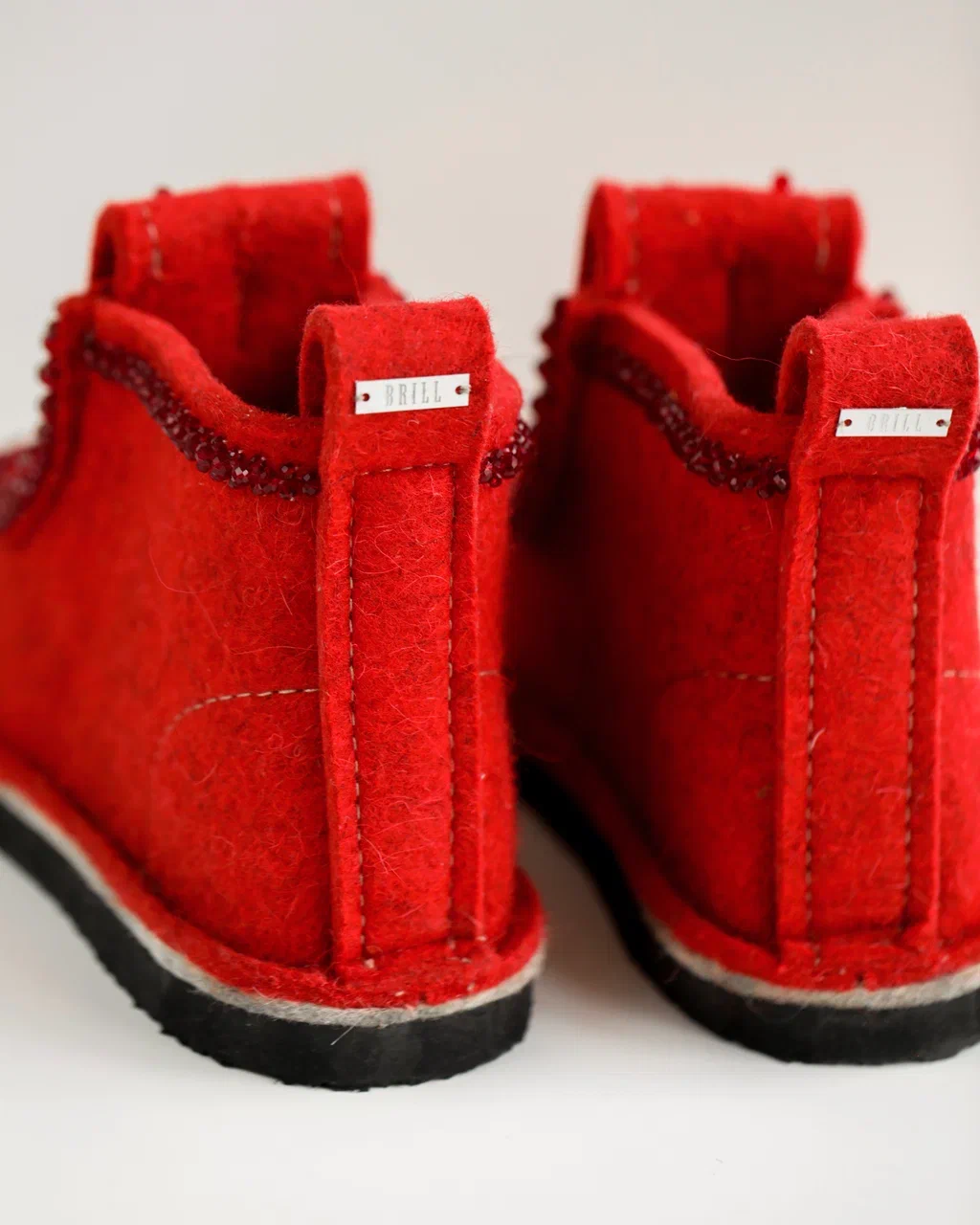 ВАЛЕШИ® С ВЫШИВКОЙ