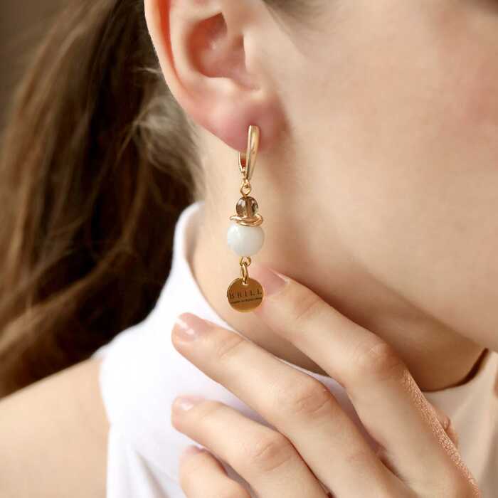 с лунным камнем