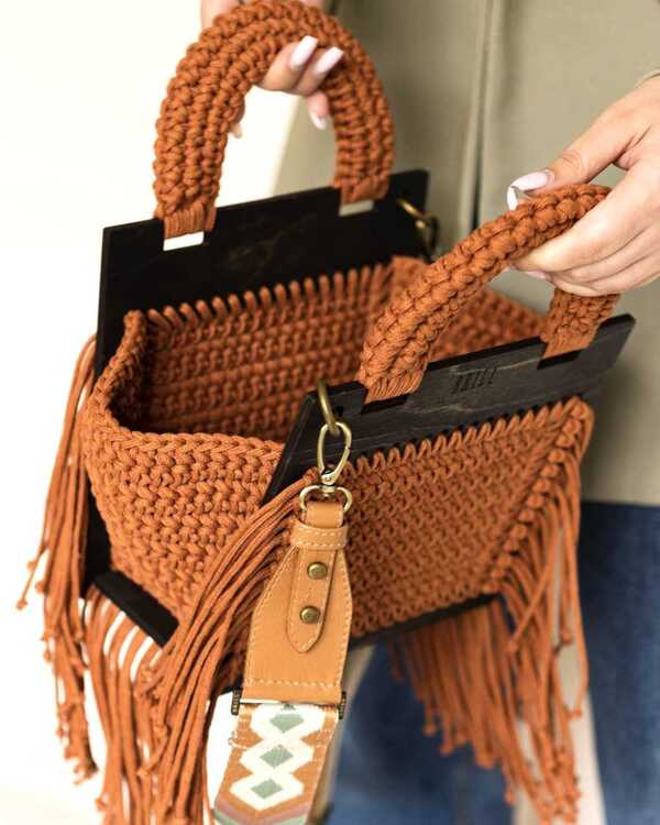 БЭГГИ с бахромой