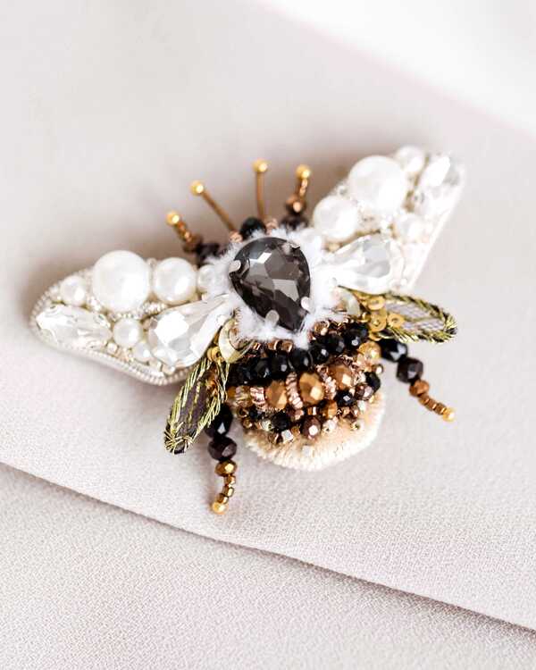 Шмель Честер