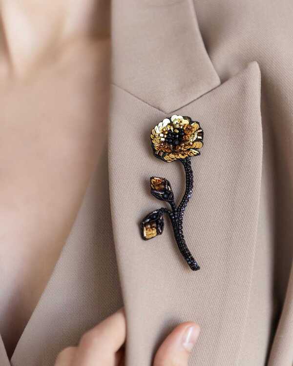 Маковая веточка