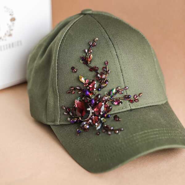 Кепка с вышивкой мини