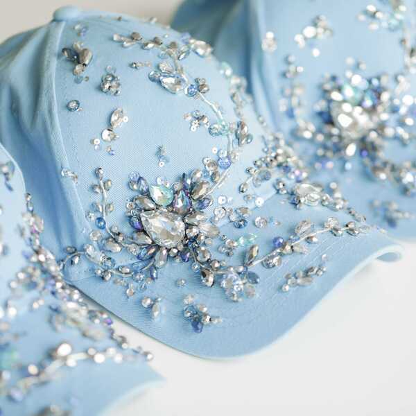 Кепка с вышивкой