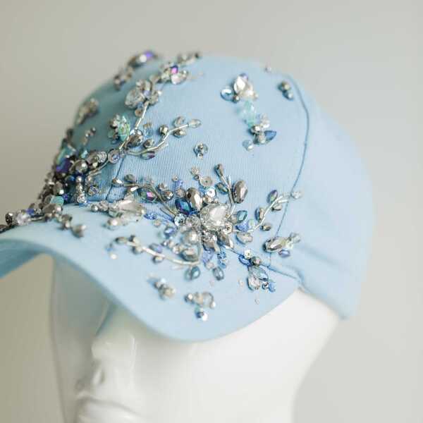 Кепка с вышивкой