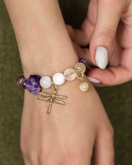 Стрекоза Саюри