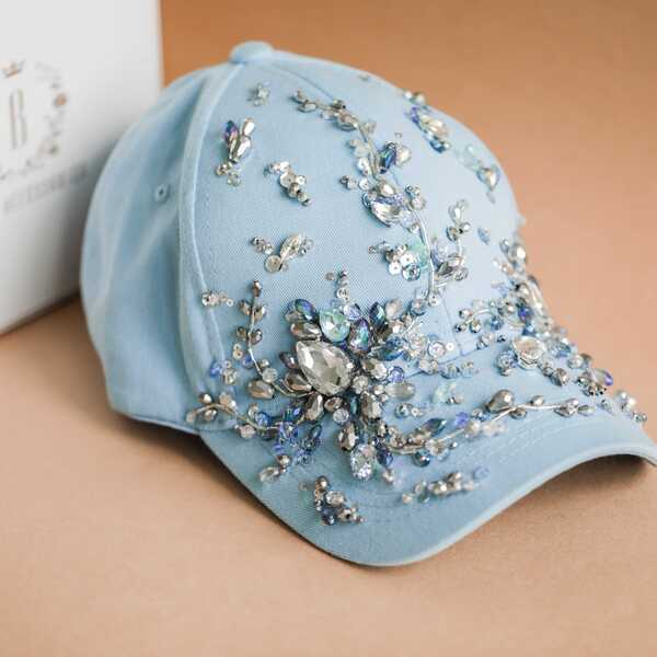 Кепка с вышивкой