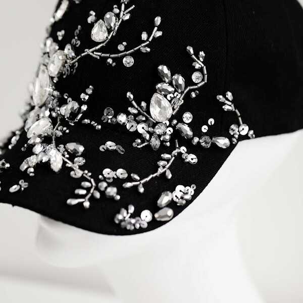 Кепка с вышивкой