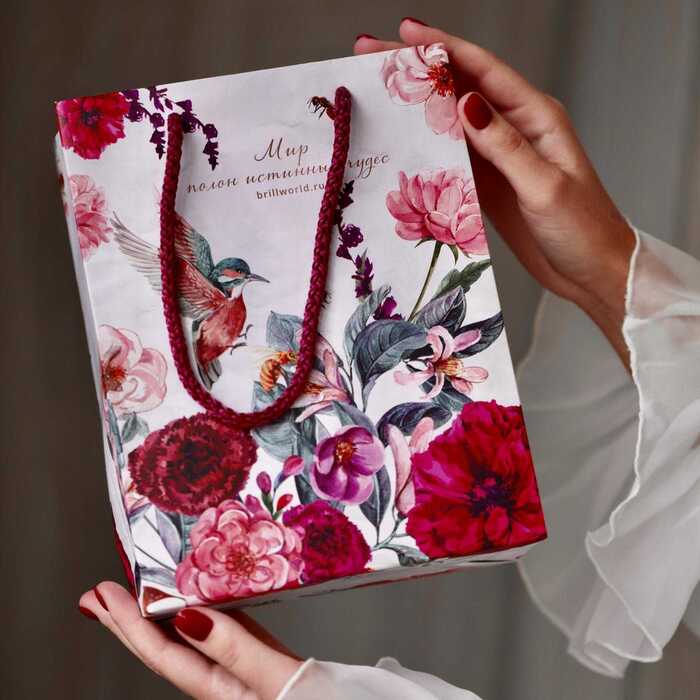 Пакет подарочный 18 х 23 х 8 см