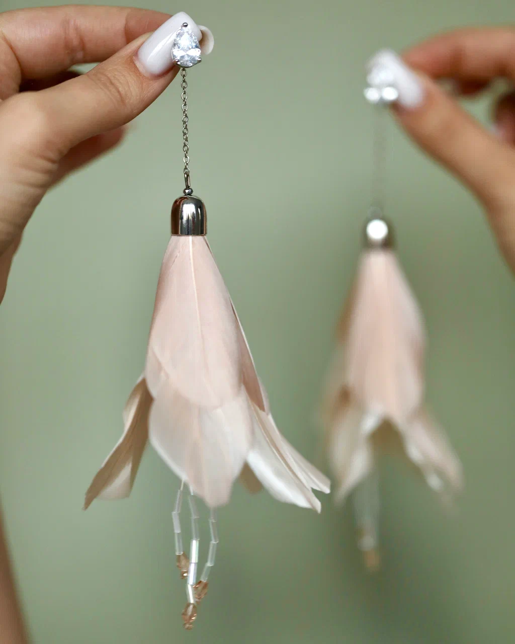 Лилит на цепочках