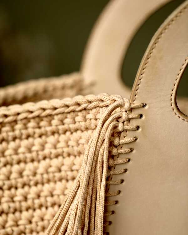 Сумка Ривьера из натуральной кожи в бежевом цвете