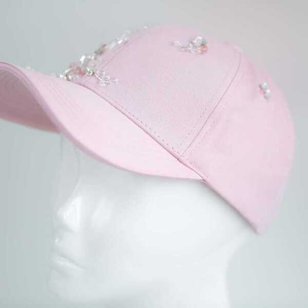 Кепка с вышивкой minimal