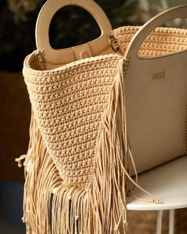 Сумка Ривьера из натуральной кожи в бежевом цвете