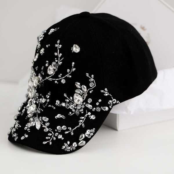 Кепка с вышивкой