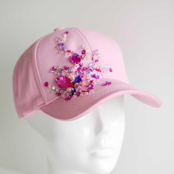 Кепка с вышивкой мини